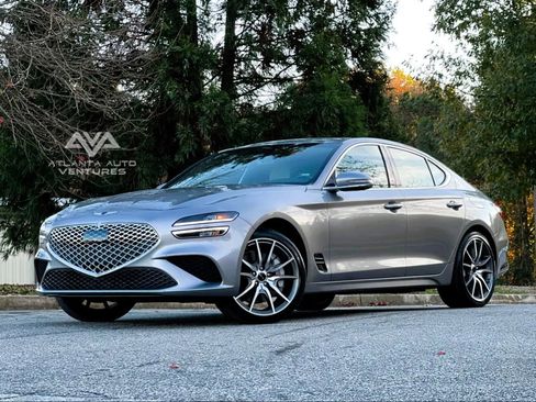 Used 2024 Genesis G70 2.5T image 3