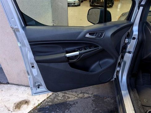 Used 2015 Ford Transit Connect XLT image 18