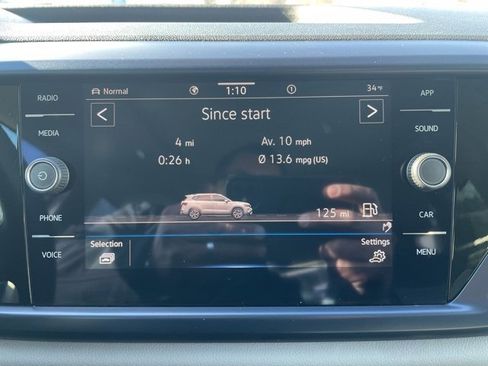 Certified 2023 Volkswagen Taos SE w/ Panoramic Sunroof Package image 19