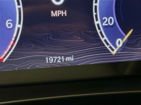 Used 2024 Jeep Grand Cherokee L Altitude RWD image 8