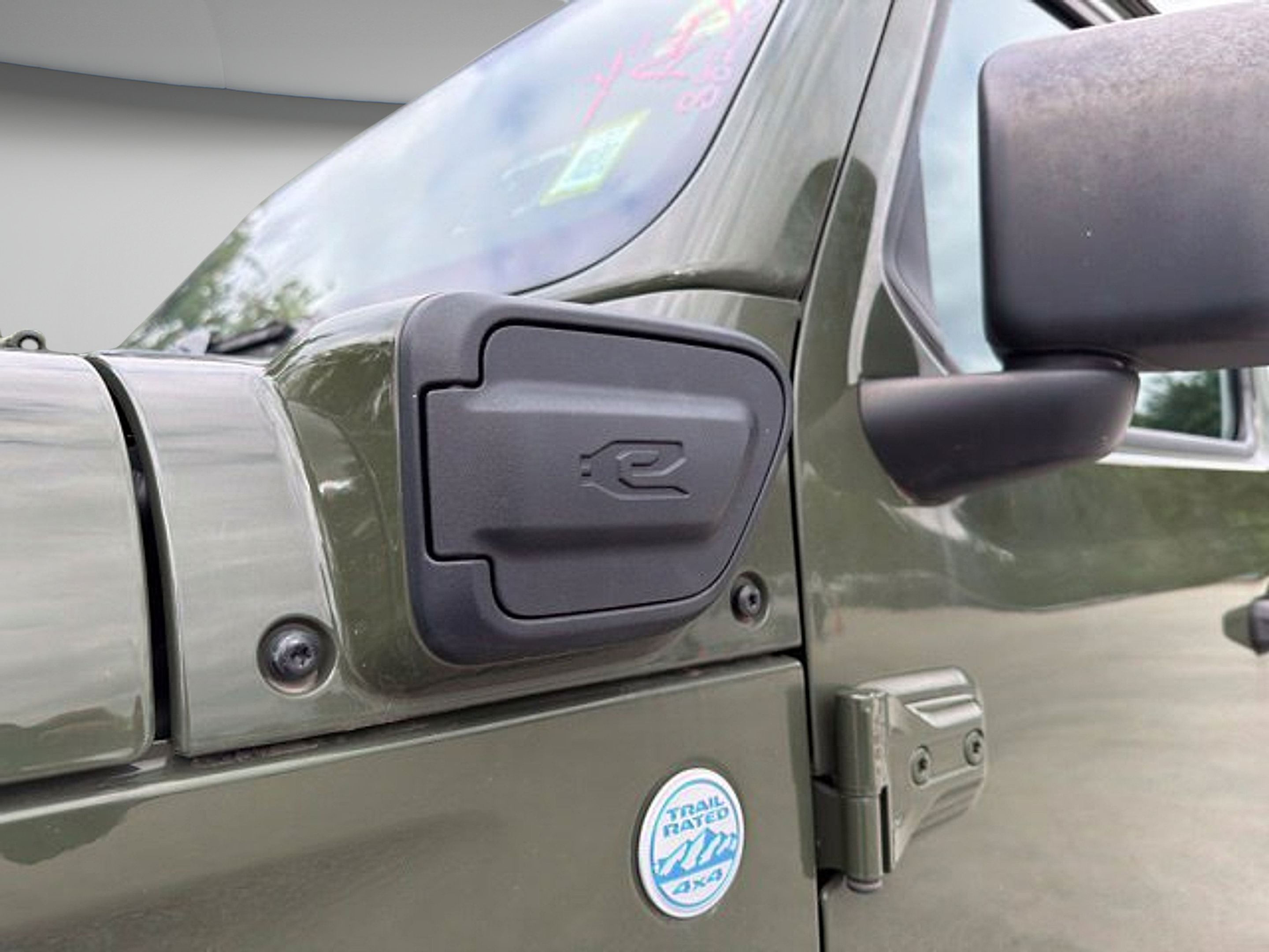 Used 2021 Jeep Wrangler Unlimited Sahara w/ Cold Weather Group AWD/4WD image 26