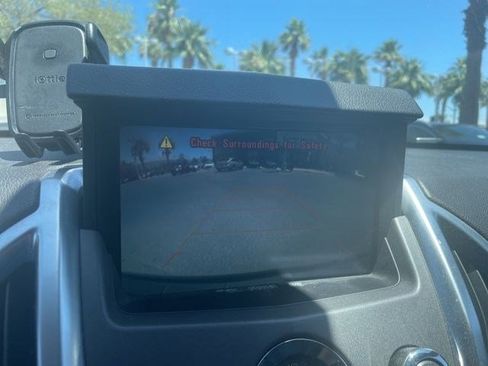 Used 2012 Cadillac SRX Luxury FWD image 4