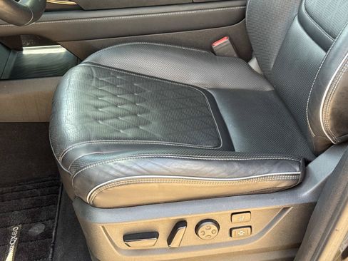 Used 2025 INFINITI QX80 Autograph w/ Autograph Exterior Package AWD/4WD image 13