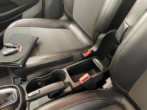 Certified 2019 Buick Encore Sport Touring w/ Safety Package image 29