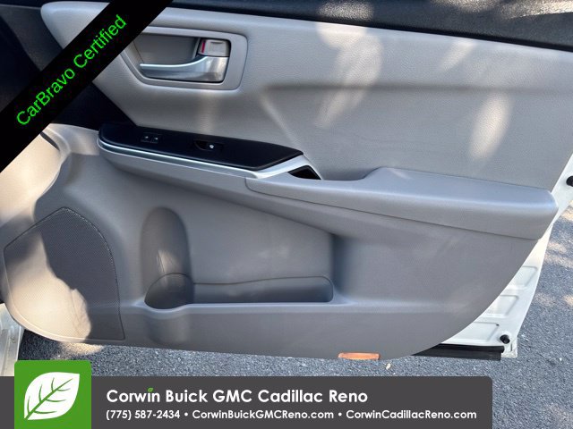 Used 2016 Toyota Camry SE FWD image 34