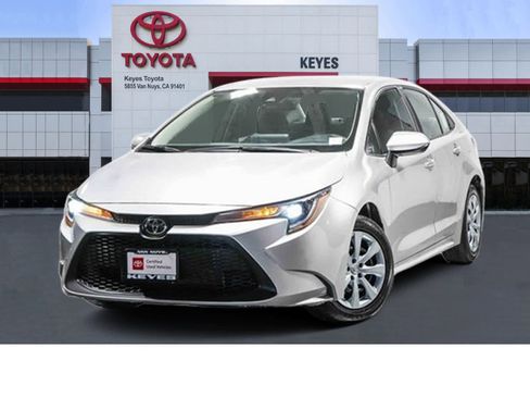 Certified 2022 Toyota Corolla LE image 1