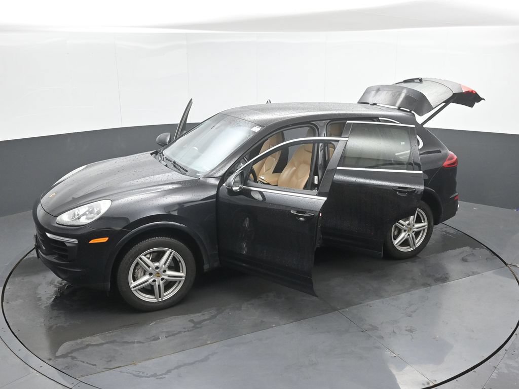 Used 2017 Porsche Cayenne S AWD/4WD image 49