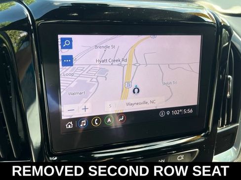 Used 2022 Chevrolet Traverse RS FWD image 18