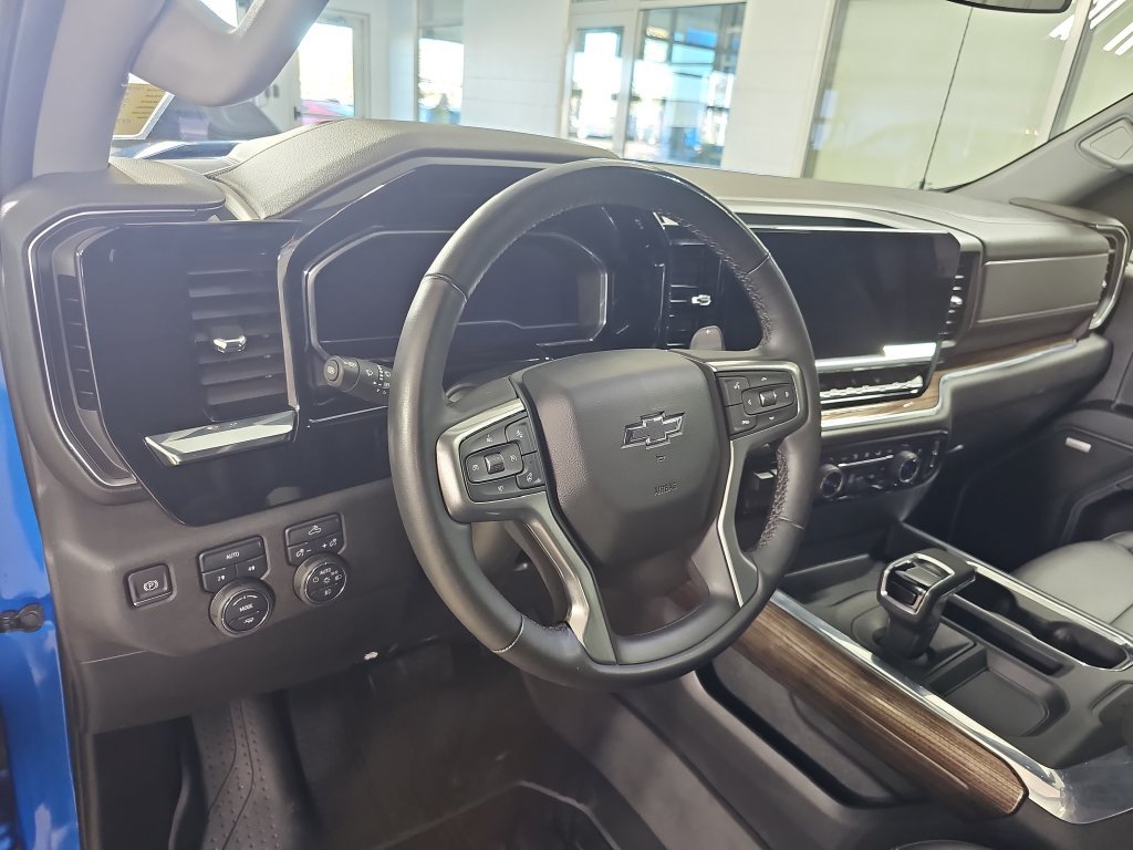 Certified 2024 Chevrolet Silverado 1500 RST w/ Convenience Package II AWD/4WD image 19