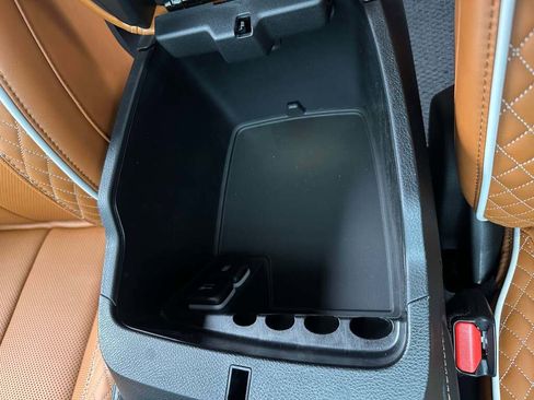 New 2026 Chrysler Pacifica Pinnacle image 36