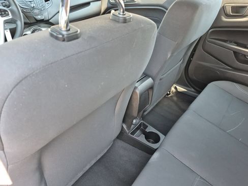 Used 2018 Ford Fiesta SE FWD image 18