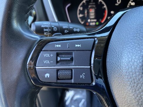 Used 2023 Honda Pilot Touring image 20