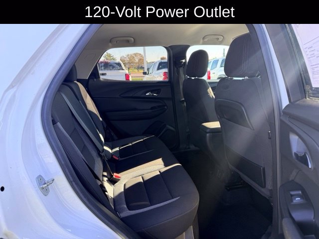 Used 2022 Chevrolet TrailBlazer LT w/ Convenience Package FWD image 10