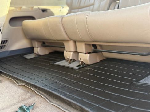 Used 2002 Toyota Sequoia Limited image 91