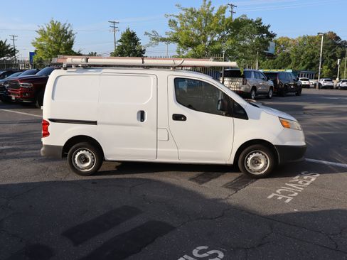 Used 2015 Chevrolet City Express LT w/ Technology Package FWD image 23