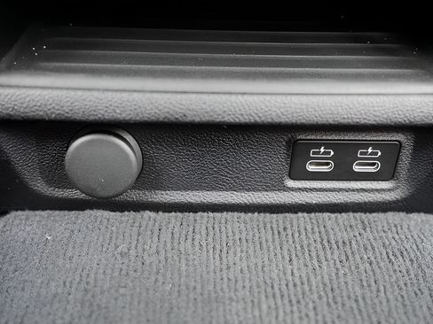 Used 2023 BMW 530i xDrive w/ Premium Package AWD/4WD image 19