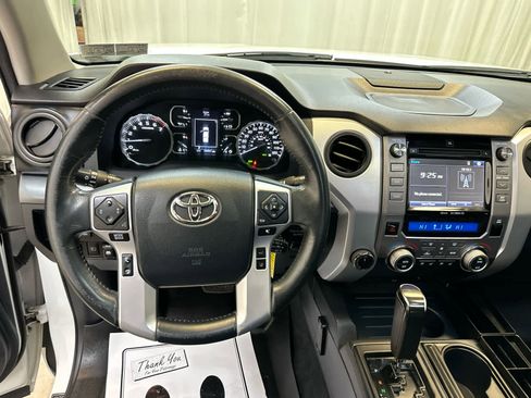 Used 2019 Toyota Tundra Platinum AWD/4WD image 3