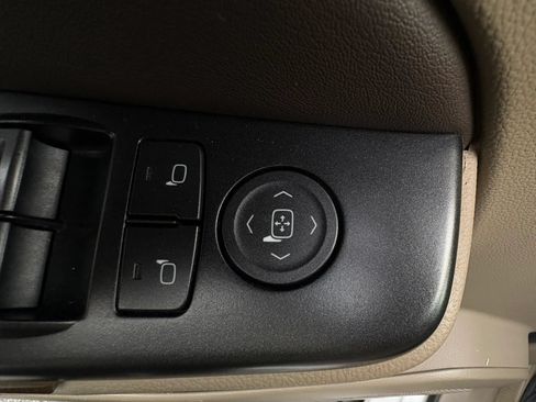 Used 2019 Chevrolet Tahoe LT RWD image 39
