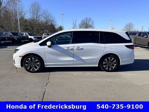 Certified 2025 Honda Odyssey Elite image 3