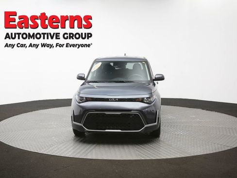 Used 2025 Kia Soul LX w/ LX Technology Package FWD image 52