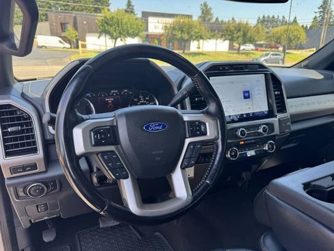 Used 2022 Ford F350 Lariat AWD/4WD image 11