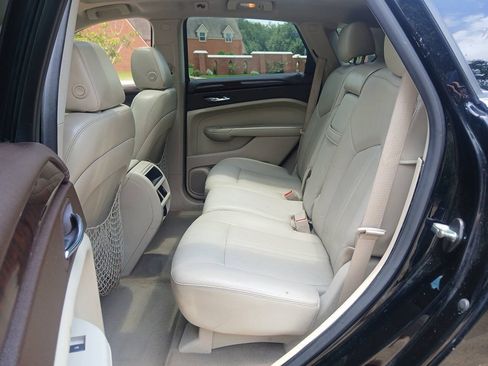 Used 2010 Cadillac SRX Luxury FWD image 6