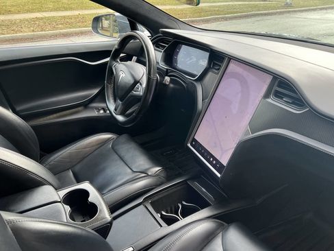 Used 2019 Tesla Model S Performance AWD/4WD image 26