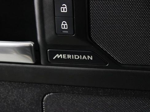 Used 2025 Land Rover Defender 110 S AWD/4WD image 24