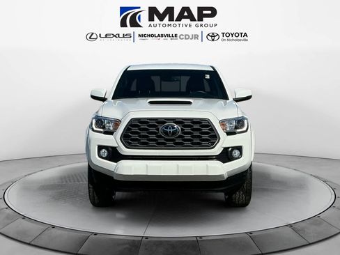 Used 2023 Toyota Tacoma TRD Sport image 8