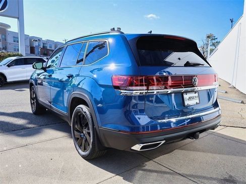 New 2026 Volkswagen Atlas SE image 3
