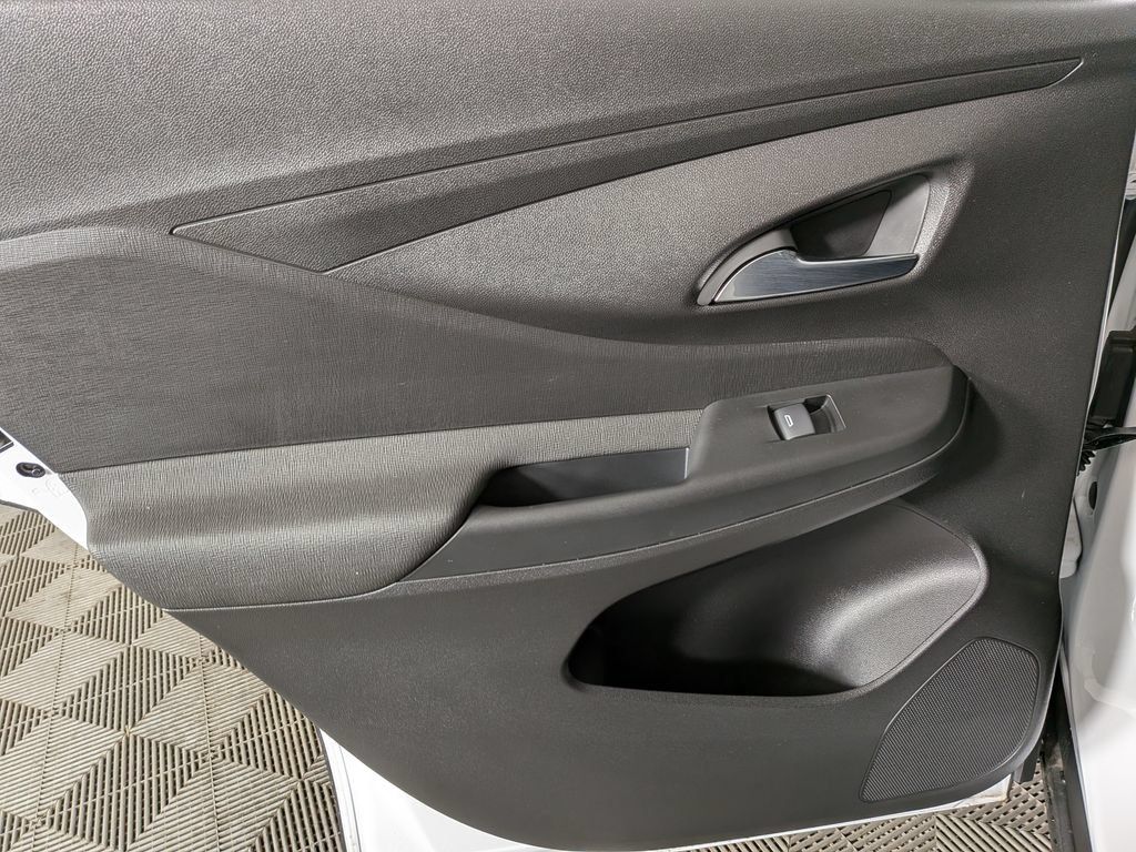 New 2026 Buick Envista Preferred FWD image 28