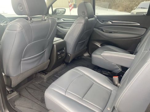 Used 2019 Buick Enclave Essence w/ LPO, Sport Appearance Package image 23