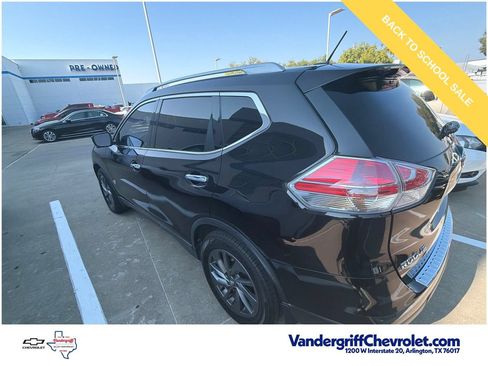 Used 2016 Nissan Rogue SL w/ SL Premium Package FWD image 11