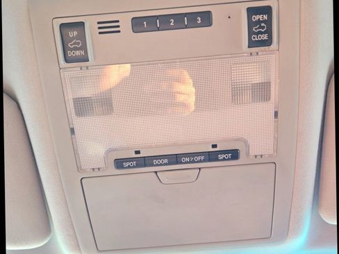 Used 2008 Toyota Land Cruiser image 29