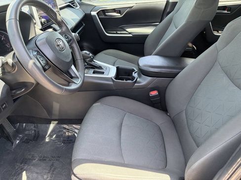 Certified 2024 Toyota RAV4 XLE w/ Convenience Package FWD image 23
