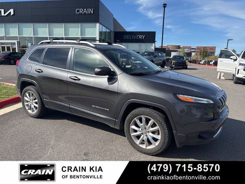 Used 2016 Jeep Cherokee Limited AWD/4WD image 1