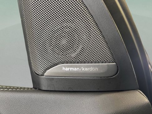 Used 2026 BMW X5 xDrive40i w/ M Sport Package image 22