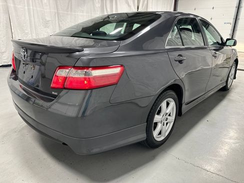 Used 2009 Toyota Camry SE FWD image 7