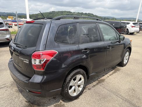 Used 2014 Subaru Forester 2.5i Premium w/ Popular Package #2 AWD/4WD image 4