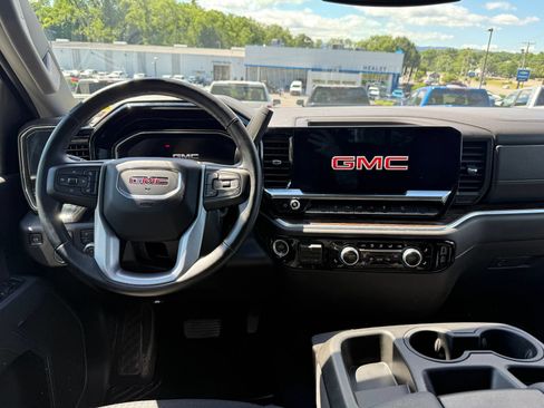 Certified 2025 GMC Sierra 2500 SLE w/ SLE Value Package; AWD/4WD image 20