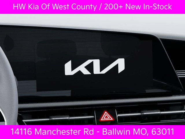 New 2025 Kia Niro SX Touring FWD image 20