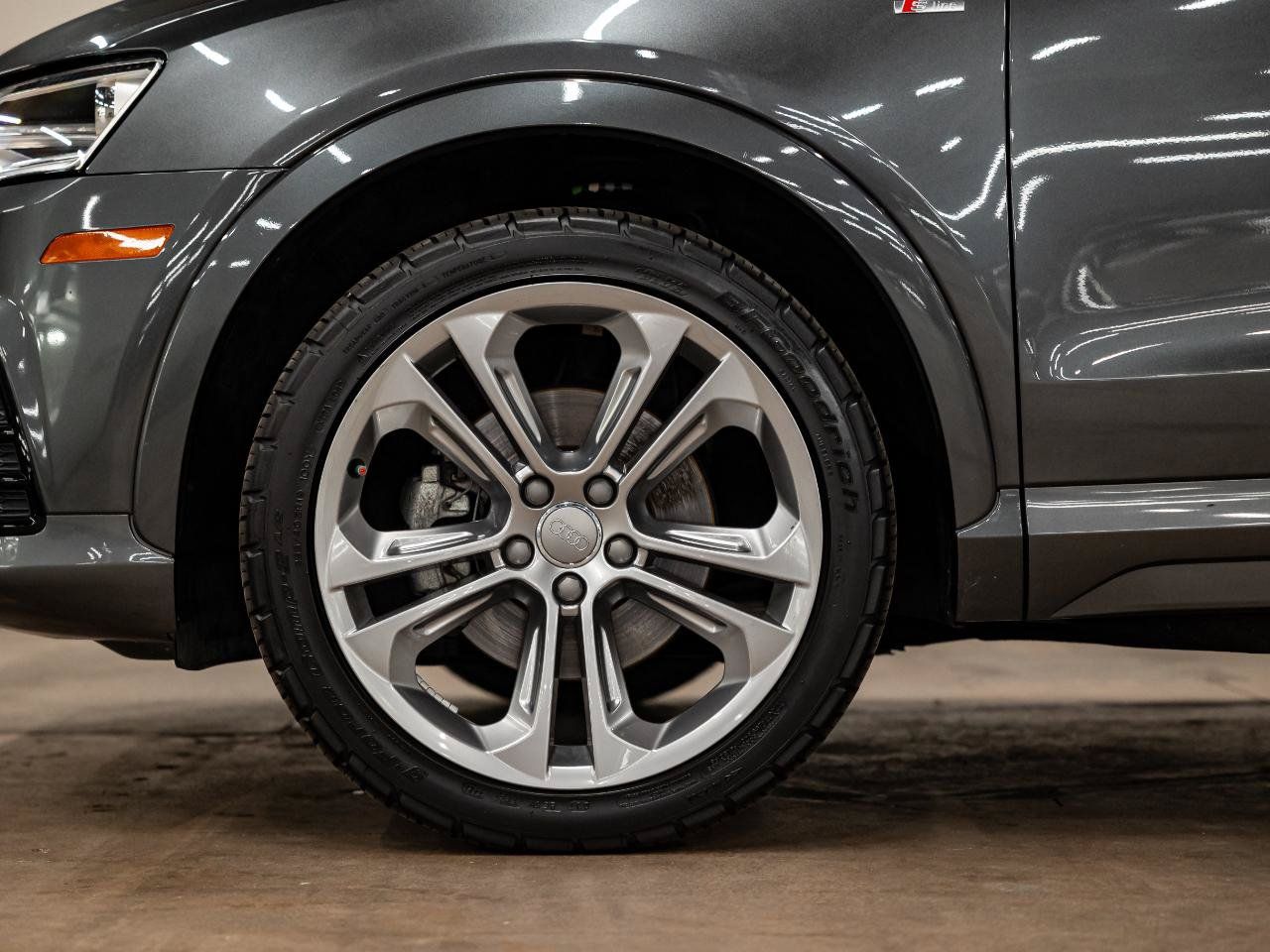 Used 2018 Audi Q3 2.0T Premium w/ Convenience Package AWD/4WD image 25