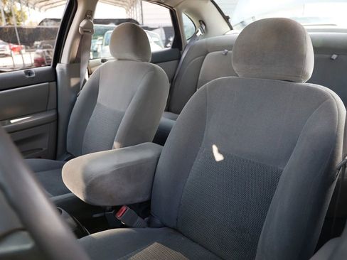 Used 2007 Ford Taurus SE image 13