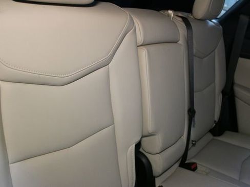 Used 2019 Cadillac XT5 FWD image 14