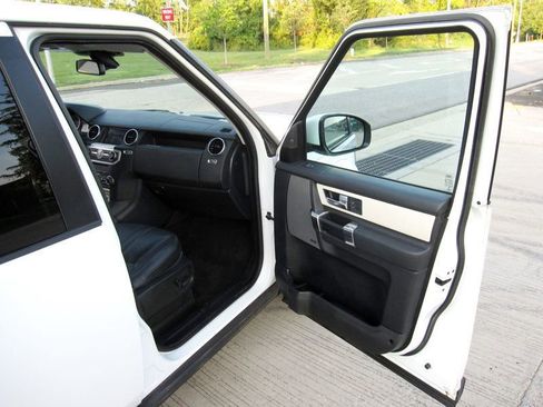 Used 2014 Land Rover LR4 HSE image 23