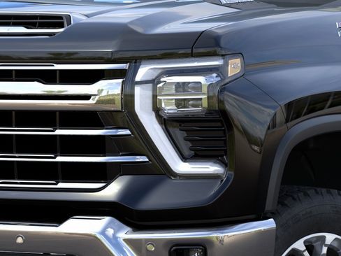 New 2026 Chevrolet Silverado 2500 LTZ w/ LTZ Plus Package AWD/4WD image 34