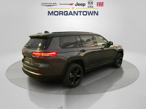 New 2025 Jeep Grand Cherokee L Altitude image 5