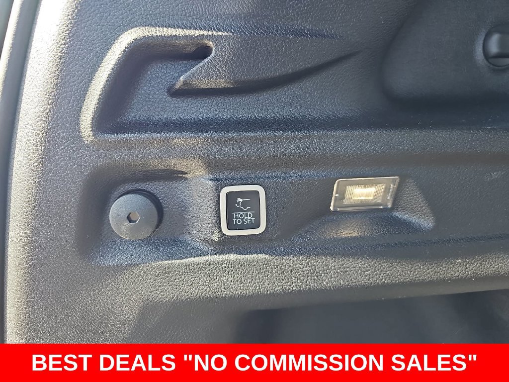 Used 2023 Jeep Grand Cherokee L Limited w/ Luxury Tech Group II AWD/4WD image 14