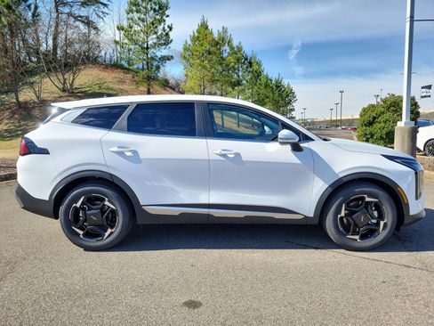 New 2026 Kia Sportage EX image 23
