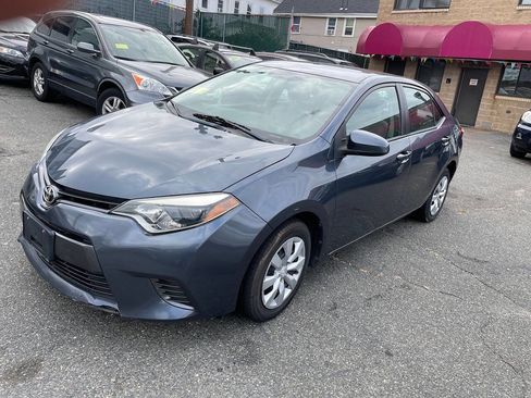 Used 2016 Toyota Corolla LE image 2